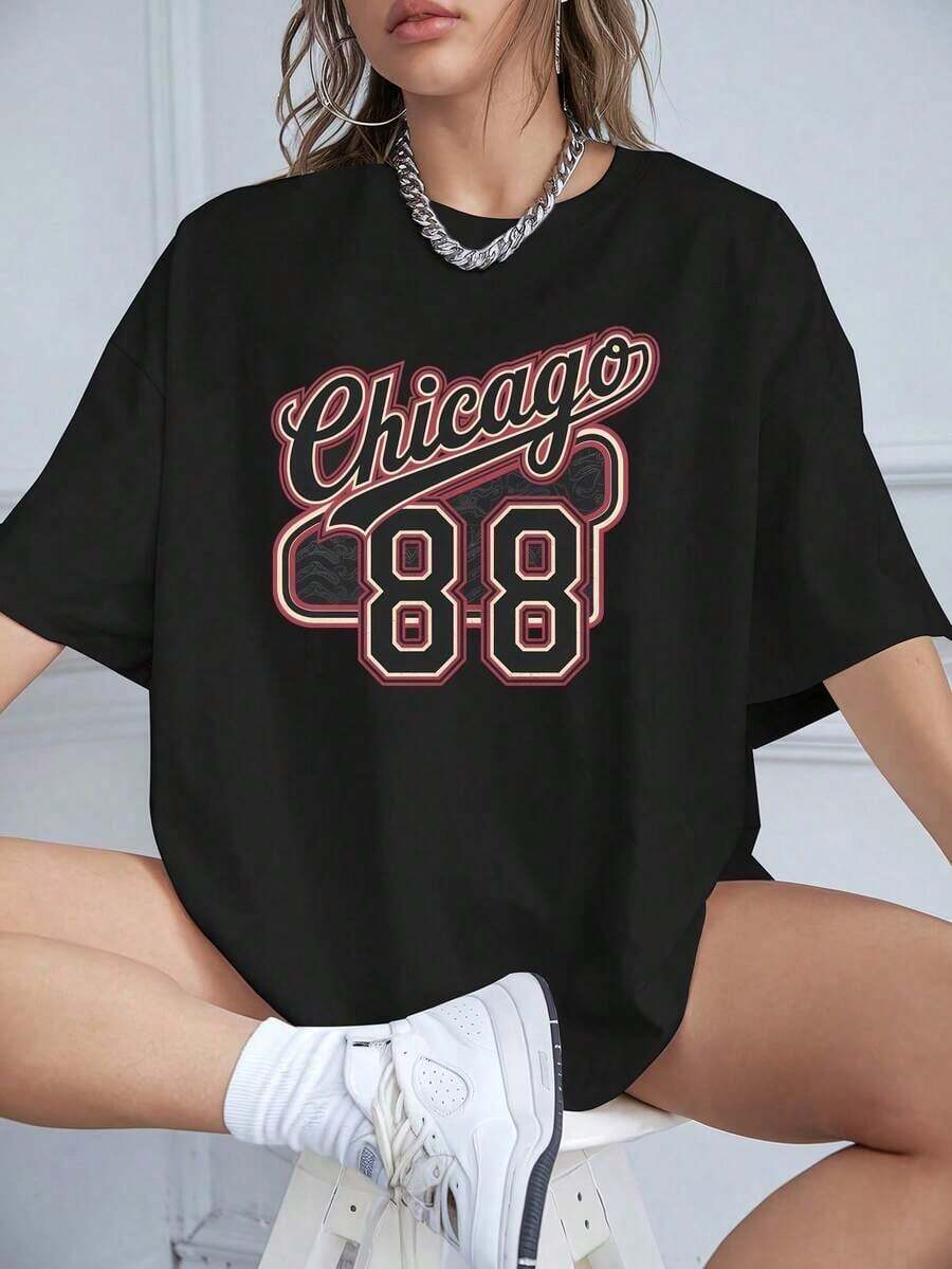 Camisetas Casuales Premium Unisex Bonitas Tallas Grandes - Tallas Grandes - Camiseta Estampada de Talla Grande para Mujer CHICAGO 88, Top Casual de Manga Corta con Cuello Redondo, Adecuada para Primavera y Otoño, Ropa de Talla Grande a la Moda. Camisas Casuales para Hombres y Mujeres, Estilo Bonito con Calidad Premium y Gran Textura - Negro - Ver 1