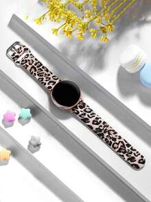 1条豹纹硅胶表带，兼容三星Galaxy Watch 7 FE 6 5 4 40mm 44mm / Watch 5 Pro 45 44mm / Watch 6 43mm / Watch 4 Classic 46mm，22mm 20mm 表带宽度，适合户外运动、瑜伽、健身等场合，防水防汗，是母亲节、教师节礼物的理想之选，也是智能手表配件的必备单品。 - 彩色 - 查看 4