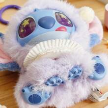 Miniso Thẻ treo bằng gốm sứ hình Stitch trong bộ sưu tập "Woke Up Like This" của Disney, thiết kế Stitch mềm mại và dễ thương, đồ trang trí sưu tầm, phù hợp cho túi xách, trang trí nhà cửa, món quà tuyệt vời cho người hâm mộ Stitch. - Màu xanh lam - Xem 6