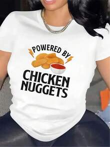 Camiseta con estampado "Powered by Chicken Nuggets", cuello redondo, ligera, cómoda, estilo maduro, diseño estampado, duradera, para uso diario casual, regalo para amantes de la comida, elasticidad media, para todas las estaciones. - Blanco - Ver 1