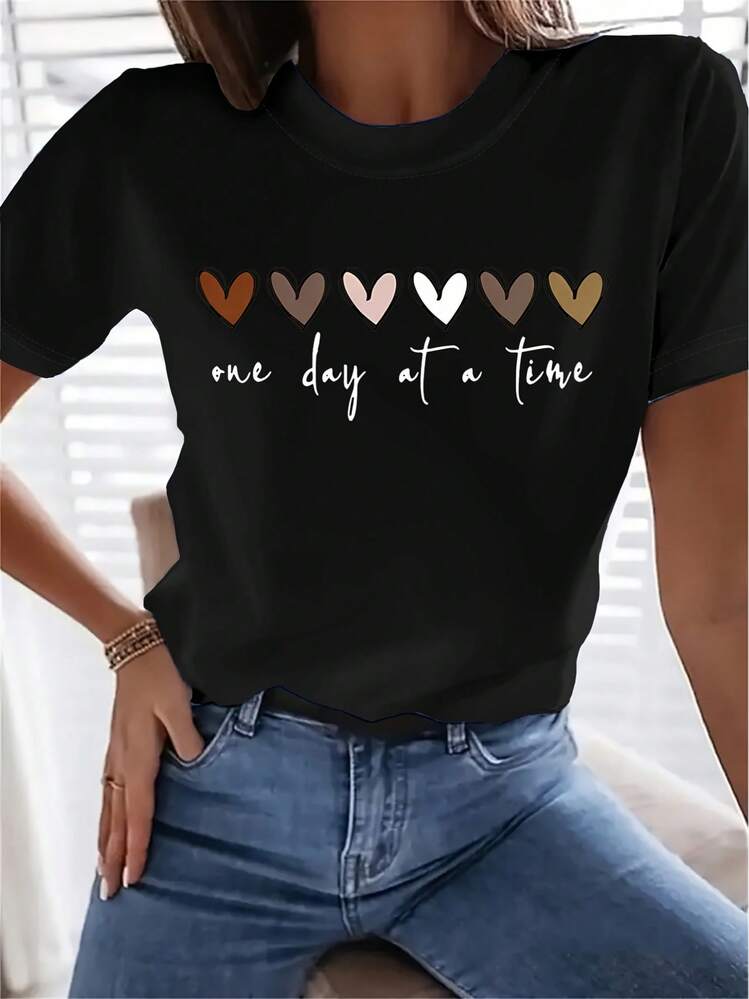 Camiseta con estampado de corazones sencillos, de manga corta y cuello redondo, estilo casual, adecuada para primavera y verano, ropa de mujer. - Negro - Añade 1