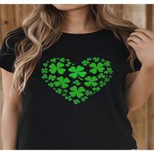 Women's Casual Short Sleeve Cotton Round Neck T-Shirt with Green Shamrock Heart Print for a touch of luck - Negro - Ver 1