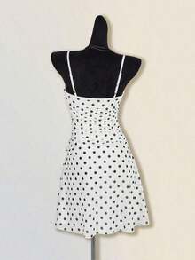 Vestido mini plisado con estampado de hoja de arce vintage para mujer, adecuado para vacaciones de verano y ropa de vuelta al colegio - Blanco - Ver 2
