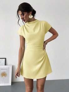Vestido mini de línea A con fruncido de unicolor, adecuado para el uso diario en verano - Amarillo claro - Ver 3