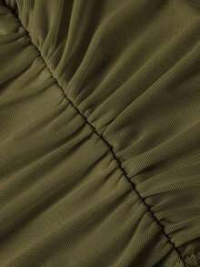 Top sin mangas para mujer con superposición de malla de unicolor, verde - Verde militar - Ver 3