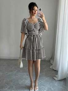 Elenzya Vestido de primavera y verano de talla media con rayas azules y blancas, manga corta, elegante y casual, con cintura ajustada para mujeres - Blanco y Negro - Ver 4