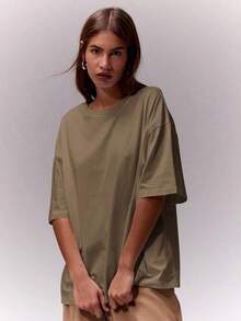 Camiseta de cuello redondo suave y oversize, parte de un armario cápsula casual, camiseta oversize para uso diario, aeropuerto, vuelta al colegio, elegante para primavera y verano, vacaciones - Marrón - Ver 6