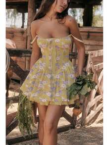 Women's Short Dress With Lace Straps And Fitted Design - 黃色 - 查看 2