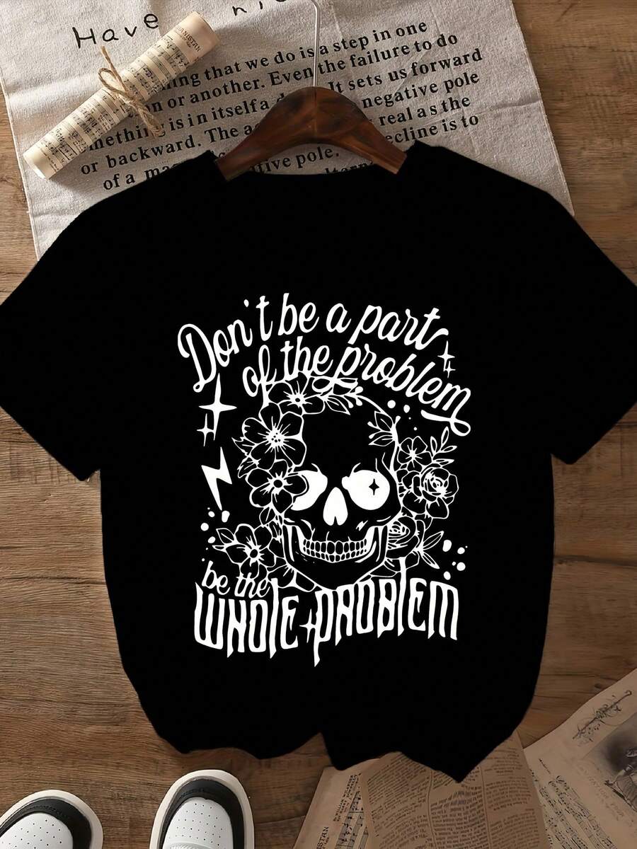 Unisex T-Shirt Made Of Pure Cotton, Men's & Women's Floral Skull Print. Unisex, 100% Cotton T-Shirt. Soft, All-Season Casual Streetwear Essential, All-Match Style, Affordable, Everyday Wear & Perfect Christmas Gift For Fans And Friends. Summer T-Shirt, Summer Clothes For Women, Men's Summer Outfit, Women's Shirt, Creative Design, Outdoor Play, Cool Style, Fun Design, Great For Outdoor Play. - Black - View 1