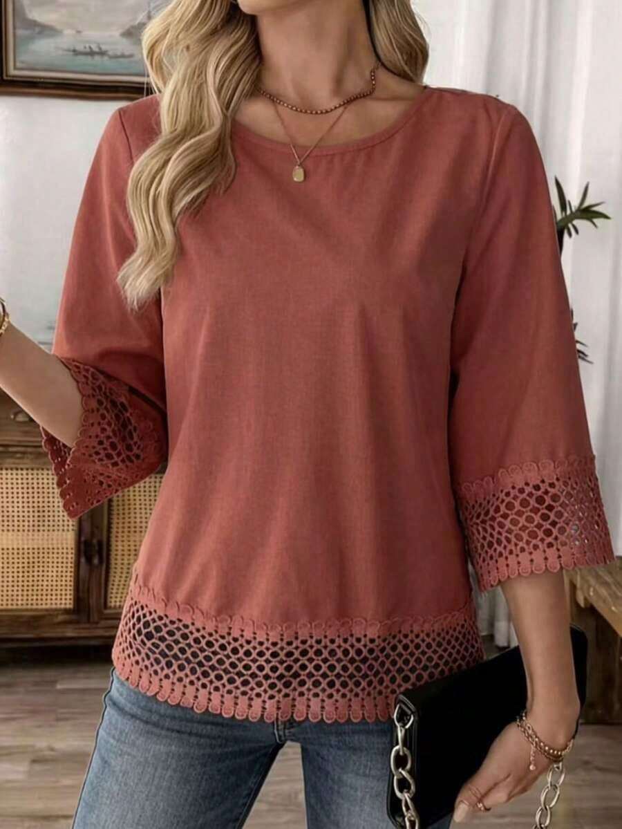 Blusa blanca elegante de talla grande para mujer con adorno de encaje a crochet, de longitud regular para primavera - Rojo ladrillo - Ver 1