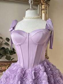 Elegante, romántico y de moda vestido de satén color café con hombros descubiertos y cola de sirena, con decoración floral 3D y volantes en el bajo, adecuado para fiestas de solteros, bodas, graduaciones, vacaciones, tardes de té y ocasiones formales - Púrpura malva - Ver 5