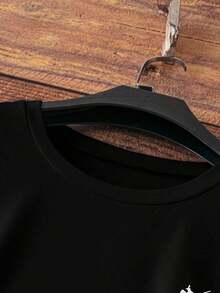 New Women's Minimalist Summer Casual T-Shirt With Gentleman Print - Unisex Vintage Urban Style, Loose Fit Short Sleeve Cotton T-Shirt With Round Neck - 黑色 - 查看 3