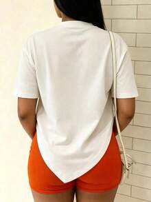 Camiseta para mujer de poliéster en color blanco con estampado de arte surrealista de mujer con ojos – casual y transpirable, envío nacional en México - Blanco - Ver 2