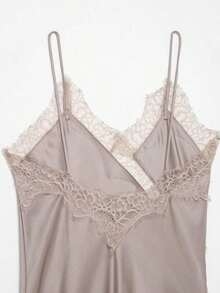 Camiseta de tirantes de mujer con parches de encaje y bajo asimétrico, versátil para citas y fiestas, de verano - Caqui - Ver 11