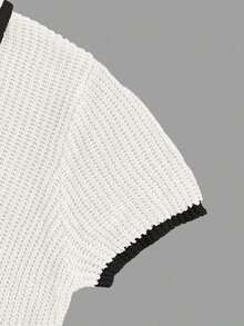Blusa de punto de cuello polo de manga corta para mujer, con detalles de botones y recortes, con ribetes contrastantes - Uso casual y cómodo para el verano, versátil para el estilo diario de calle - Blanco - Ver 9