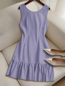Vestido casual mini de mujer con tirantes de amarre, espalda descubierta, sin mangas, corte evasé y dobladillo con volantes - Morado 2 - Ver 1