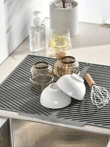 1 pieza Tapete de secado de platos de silicona plegable y resistente al calor, tapete de drenaje de cocina multifuncional, plegable, resistente a altas temperaturas, tapete de drenaje de cocina multifuncional, adecuado para vajilla y utensilios de cocina, tapete de cocina antideslizante adecuado para el lado del fregadero, natural e higiénico, esencial para tu hogar cálido de otoño/invierno y decoración de cocina navideña - Multicolor - Ver 4