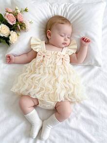 Pelele de manga corta con volantes de tul esponjoso y lazo 3D en estilo princesa etérea para bebés niñas en color blanco crema - Albaricoque - Ver 6