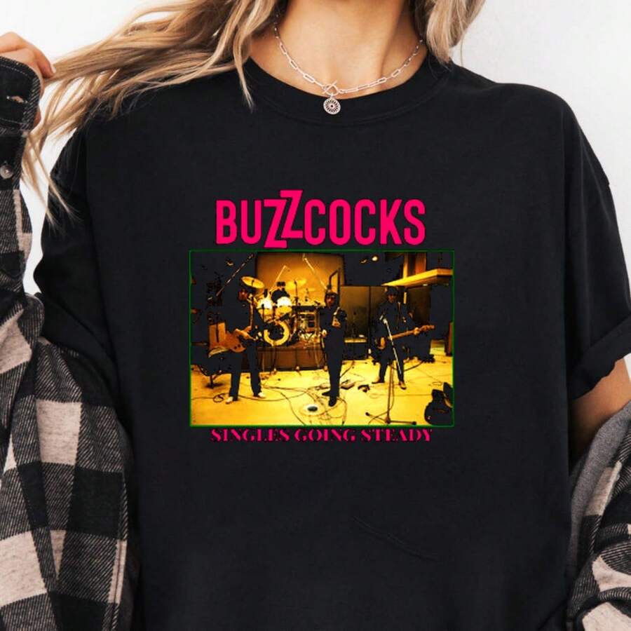 Buzzks TShirt220G Men's AL1Godn Foundation, 220g Of Pure Comfort. Created For Every Human Being, Whether Woman Or Man. Consistent Fabric Of Optimal Quality, Prepared For Any Size, Soft To The Touch But Designed To Hold Up. Breathable Outerwear For Women, Autumn Sets, Holiday Outfits, New Year's Costumes For Her. - 黑色 - 查看 1
