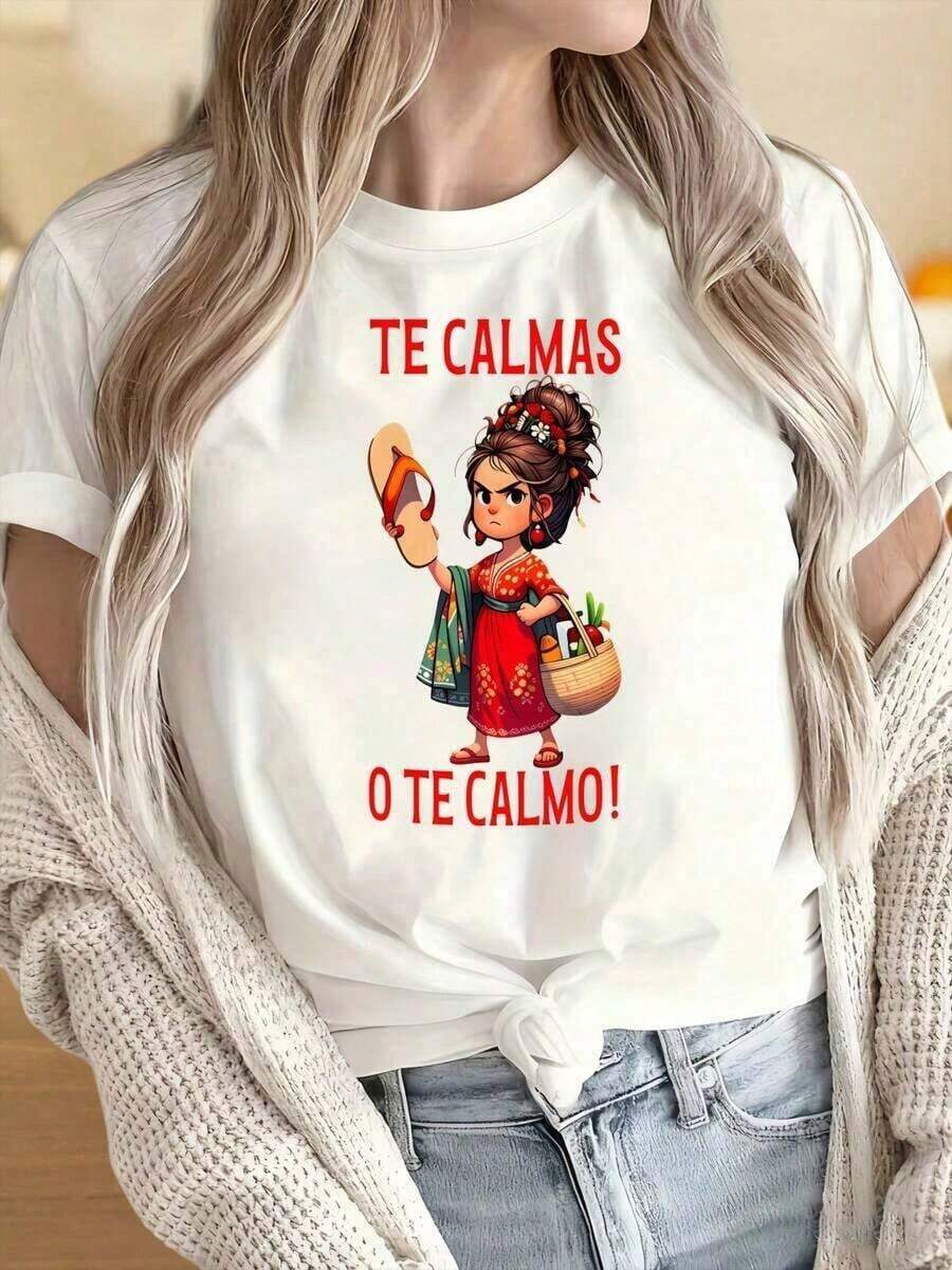 Women's Casual Short-Sleeved Crew Neck T-Shirt, Suitable For Streetwear, Everyday Wear, Camping, Concerts, And Hip-Hop, Rock, And Rap Events. Printed Short-Sleeved T-Shirt With The Phrase "Te Calmas O Te Calmo" (Mexican Woman With Flip-Flops And A Basket). Suitable For Christmas Parties, Sports Activities, Holiday Parties, Outings, Sports, And Other Holiday Gifts. - 白色 - 查看 1
