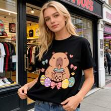 Tops para mujer Casual Negra para Mujer con Estampado de Capibara y Huevo de Pascua, Corte Regular, Manga Corta, de Algodón - Negro - Ver 5