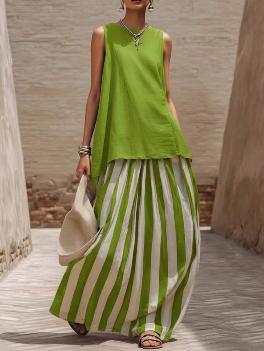 Plus Size Women's Minimalist Black Vest And Black And White Striped Dress Two-Piece Set, Loose Version Summer Wear, Suitable For Beach And Daily Life - Màu xanh lam - Xem 1