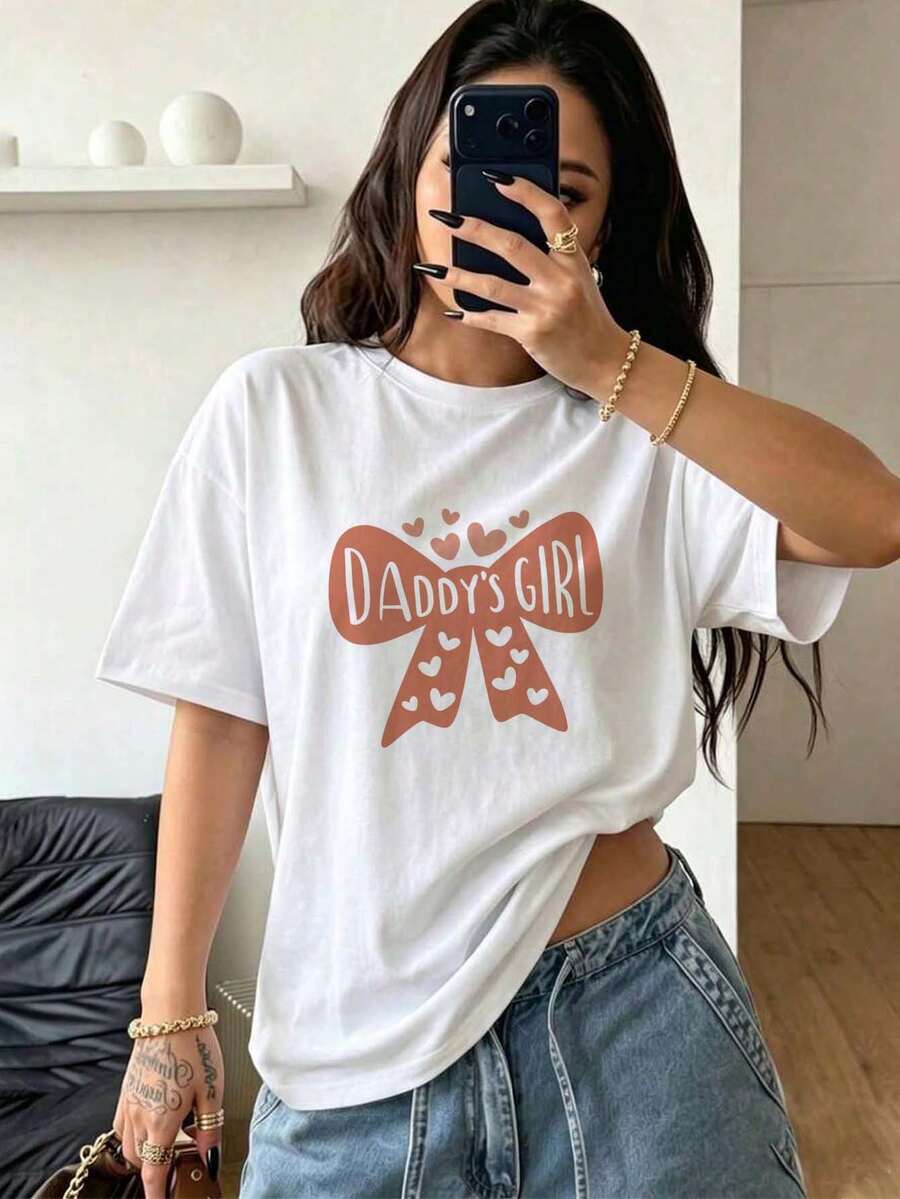 Women's Loose Fit White T-Shirt With Bow Print And "Daddy's Girl" Phrase, Short Sleeve Round Neck, Casual Top With Heart Design, Comfortable Clothing For Daily Wear, Relaxed Style For Outings And Casual Occasions - 白色 - 查看 1