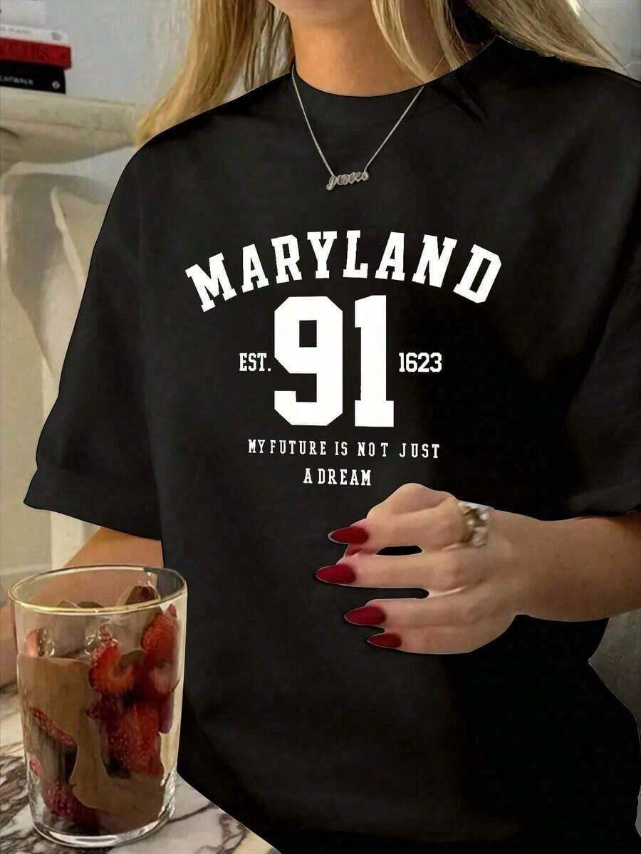 Women's Oversized, Loose-Fitting T-Shirt With A Round Neck And Short Sleeves, Featuring A Casual Letter Print. Sizes Run Large. Round Neck, 100% Cotton, Soft Fabric, Short Sleeves, Breathable And Cool. - 黑色 - 查看 1