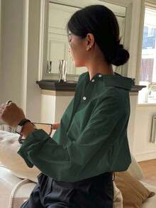 Camisa holgada de mujer de unicolor, de manga larga y de abotonadura sencilla - Verde Oscuro - Ver 2