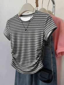 Camiseta de mujer para exteriores, nuevo diseño de verano, a rayas multicolor, blanco, azul marino, ropa para exteriores, camiseta ajustada con cintura fruncida - Gris - Ver 1