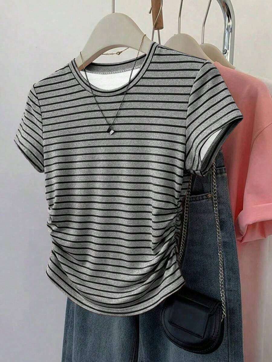 Camiseta de mujer para exteriores, nuevo diseño de verano, a rayas multicolor, blanco, azul marino, ropa para exteriores, camiseta ajustada con cintura fruncida - Gris - Ver 1