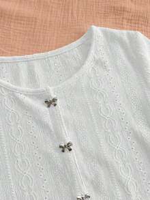 Blusa casual de mujer con manga corta, bordado de malla y lazo con botón - Blanco - Ver 6
