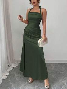 Vestido camisero elegante de color champagne, con tela de satén elástica y abertura lateral de largo maxi - Verde militar - Ver 7