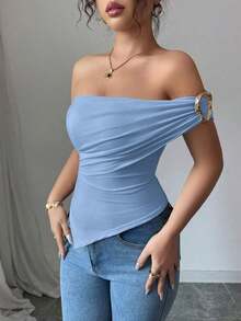 Blusa de verano para mujer con hombros decorados con botones y bajo asimétrico elegante - Celeste - Ver 6