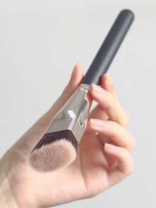 Professional Wide-Angle Foundation Brush Rectangular Bristles Suitable For All Skin Types, Fragrance-Free Synthetic Fiber Makeup Tool With Wide Brush & Palm For Contouring, Blending, Powder/ Foundation Application - Ideal For Skin - Black - View 7