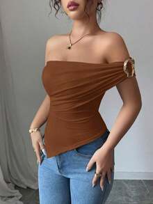 Blusa de verano para mujer con hombros decorados con botones y bajo asimétrico elegante - Marrón - Ver 6