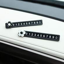 Plat Nomor Sementara Motif Bunga Lucu - Plat Nomor Kartun Tersembunyi, Dudukan Mobil Kreatif yang Dapat Dilepas, Aksesori Dekorasi Mobil Portabel, Perlengkapan Otomotif - A - View 9
