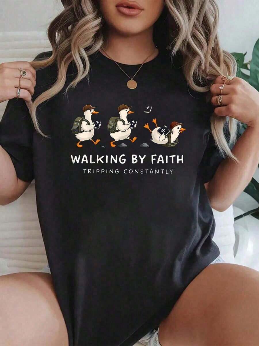 100% Cotton T-Shirt With Biblical Print "Christian Goose Walking By Faith, Constantly Stumbling", Women's Graphic T-Shirt, Casual Short Sleeve T-Shirt, Summer T-Shirt For Women - 黑色 3 - 查看 1