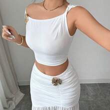 Women's Elegant White 2 Pieces Set, Featuring Shoulder Strap Cropped Top And Low-Cut Long Skirt With Metal Decor, Fitted Silhouette, Suitable For Luxury Occasions Like Dates, Galas, Parties, And Vacations - Blanco - Ver 3