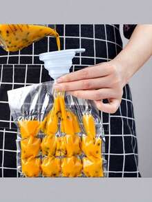 1-10pcs Standard Size Portable Disposable Plastic Ice Making Bags With Funnel Elegant Daily Style Transparent Divided Bag Self-Sealing Closure Ice Cube Mold Kitchen Accessory For Summer Travel Picnic Holiday Essential & Graduation Season - Multicolor - View 3