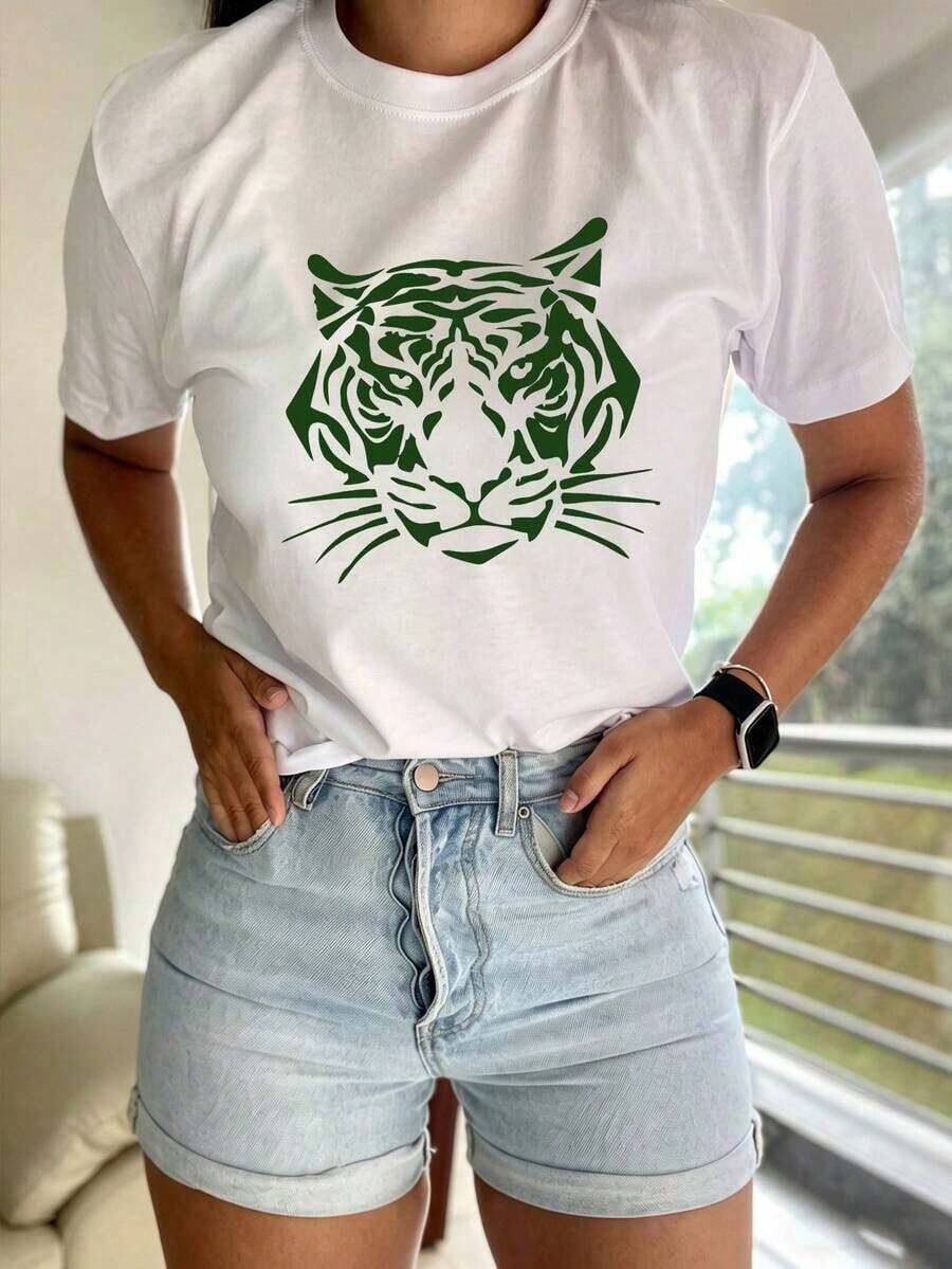 Camiseta Casual Blanca Premium para Mujer con Estampado de Tigre Verde, Manga Corta, Cuello Redondo, Hombros Caídos, Ecológica - Blanco - Ver 1