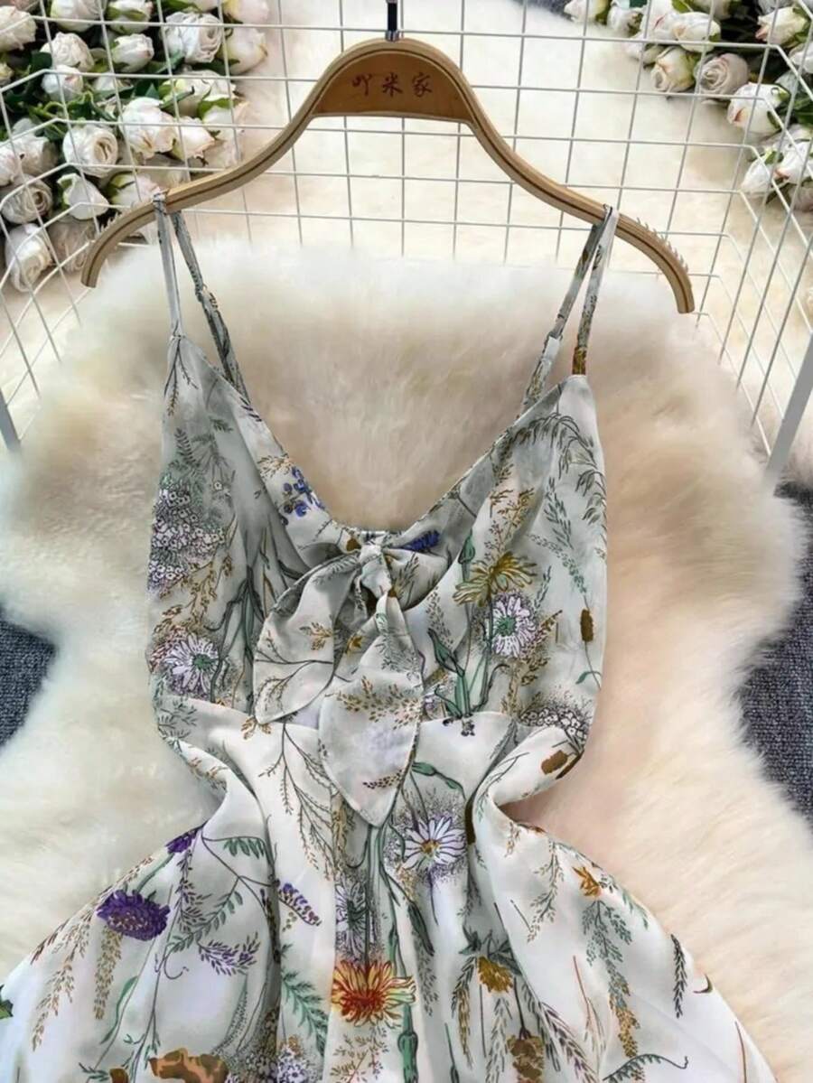 Women's Floral Midi Dress, Halter Neck With Bow And Ruffles, Romantic Style For Spring-Summer - Pastel Green - View 1