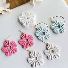 1pc Cute Flower Soft Clay Mold, Handmade Earrings DIY Jewelry Making Tool, Helps You Create Jewelry More Conveniently - White - View 6