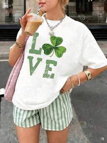 Camiseta Casual Blanca de Manga Corta con Cuello Redondo para Mujer, con Estampado de Trébol LOVE y Diseño de Hombros Caídos PNXI - Blanco - Ver 1