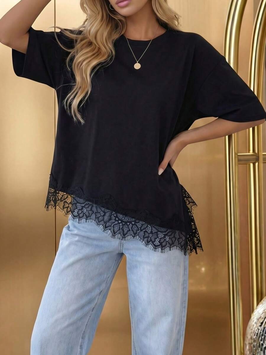 Camiseta casual de mujer con cuello redondo, unicolor, bajo asimétrico con parche de encaje, uso diario básico, top casual de verano, adecuado para vacaciones, verano, primavera, salida a la playa en primavera, top de verano para mujer - Negro - Ver 1