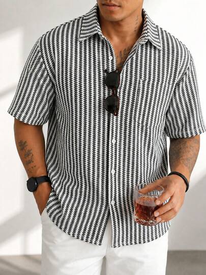1pc Blueprint Man Men's Shirt, Black & White Textured Striped Loose Short Sleeve Shirt, Minimalist Crisp Texture, Knit Fabric Breathable Comfortable Pill-Resistant, Fashionable Casual Business Wear, Men Short Sleeve, Daily, Gathering, Commuting, Workwear
