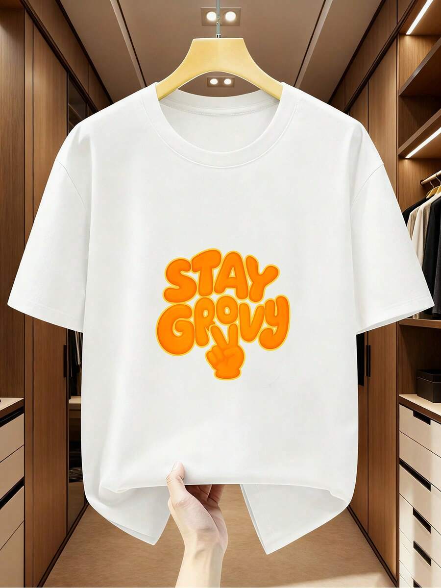 Camiseta de manga corta para hombre de talla grande, 100% algodón, con estampado de estilo moderno de marca, diseño individual con el gesto "STAY GROOVY", cómoda y casual para el verano. - Blanco - Ver 1