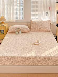 Pink Floral Fitted Sheet Set, Includes 1*Fitted Sheet + 2*Pillowcases, Soft Breathable Mattress Cover With Elastic Band, Romantic Sakura Pink Floral & Golden Butterfly Print, Anti-Slip Deep Pocket Mattress Cover, Pillowcases Without Insert, Suitable For All Seasons, Machine Washable - Pink - View 4
