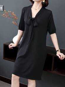 Vestido corto de mujer Nuevo vestido de verano de manga corta con escote en V, de moda para mujer, suelto y que estiliza, de longitud media en estilo A - Negro - Ver 2