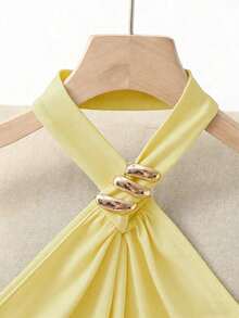 Top corto sin mangas decorado con metal negro, top de punto ajustado de verano informal con bajo asimétrico, top de diseñador tipo halter, tops elegantes y clásicos sin mangas para mujer, tops con cremallera, top burdeos, top fruncido - Amarillo claro - Ver 3